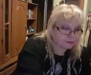beverlyqcynia is a 49 year old female webcam sex model.