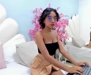 dakota_ferguson_ is a 18 year old female webcam sex model.