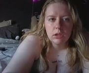 missiraelynnie is a  year old female webcam sex model.