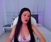 luna_vidal_19 is a  year old female webcam sex model.