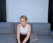 lynnecorker is a 18 year old female webcam sex model.