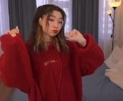 florenceestey is a 18 year old female webcam sex model.