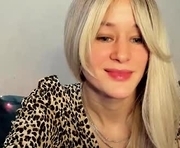 thief_of_hearts_ is a  year old female webcam sex model.