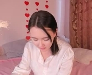 catswithdogs is a 18 year old female webcam sex model.