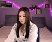 layte_dream is a  year old female webcam sex model.