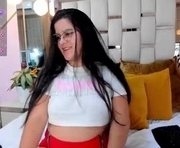 aitana_evanss is a  year old female webcam sex model.