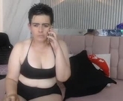keyra_fox is a 41 year old female webcam sex model.
