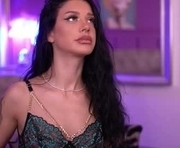 arinarhodes is a  year old female webcam sex model.