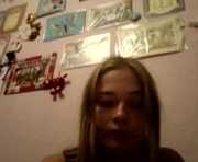 happyemily18 is a 18 year old female webcam sex model.