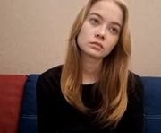 cathrynfinnell is a 19 year old female webcam sex model.