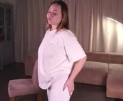 adellefomby is a 20 year old female webcam sex model.