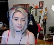 kimilee22 is a 99 year old female webcam sex model.