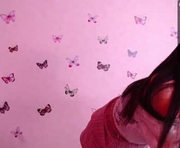 amiliyan is a 23 year old female webcam sex model.