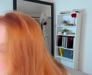 lulu_moons is a 18 year old female webcam sex model.