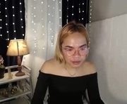 letsplayhon is a  year old female webcam sex model.