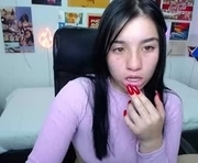 brianna_pink is a 20 year old female webcam sex model.