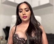 alleyesonmex is a  year old shemale webcam sex model.