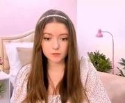 tinkerbeeelle is a 23 year old female webcam sex model.