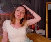 alexxissky is a 18 year old female webcam sex model.