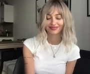 charlotte_roche is a 27 year old female webcam sex model.