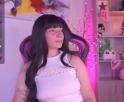 issa_monterrey is a 21 year old female webcam sex model.