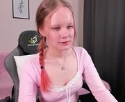 boostyboobs is a  year old female webcam sex model.