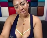 candelabrown_ is a 35 year old female webcam sex model.