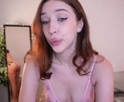 abigailmac69 is a 18 year old female webcam sex model.