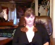 mrsluna19 is a  year old couple webcam sex model.