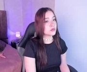 kimgarcez is a 19 year old female webcam sex model.