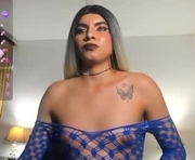 isis_shine is a 20 year old shemale webcam sex model.