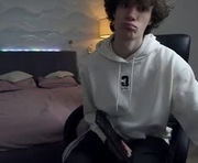 edvardblare is a 19 year old male webcam sex model.