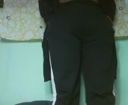 larissa645771 is a  year old female webcam sex model.