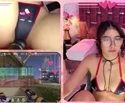 rossiegames is a 20 year old female webcam sex model.