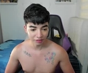santy7u7 is a 23 year old male webcam sex model.