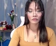 ella_fuma is a 19 year old female webcam sex model.