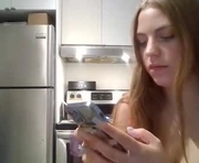 ellie814481 is a 21 year old female webcam sex model.