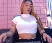 ela_windsor is a  year old shemale webcam sex model.