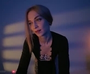 ask_alexa is a 31 year old female webcam sex model.