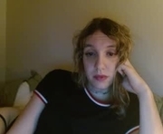 soffpurr is a 32 year old shemale webcam sex model.