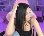 little_lisaa is a 20 year old female webcam sex model.