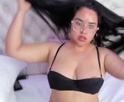 akilakin is a 23 year old female webcam sex model.