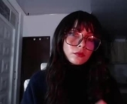 tatianaaah is a 21 year old female webcam sex model.