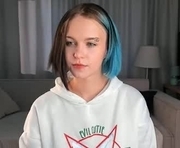 she_well is a 18 year old female webcam sex model.