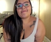 ambar_lowel is a 22 year old female webcam sex model.