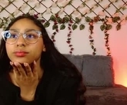 kittyprincesxs is a 19 year old female webcam sex model.