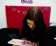 catalinahot2023 is a 18 year old female webcam sex model.