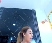 evaloviaa_ is a 32 year old female webcam sex model.
