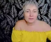 oliviaoskar_ is a 38 year old female webcam sex model.