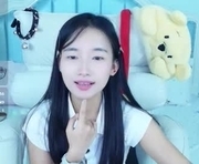 bulandell is a 18 year old female webcam sex model.